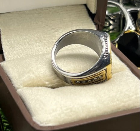 AURAVO Premium Italian Design Ring