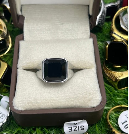 AURAVO Black Stone Ring – Premium Italian Design
