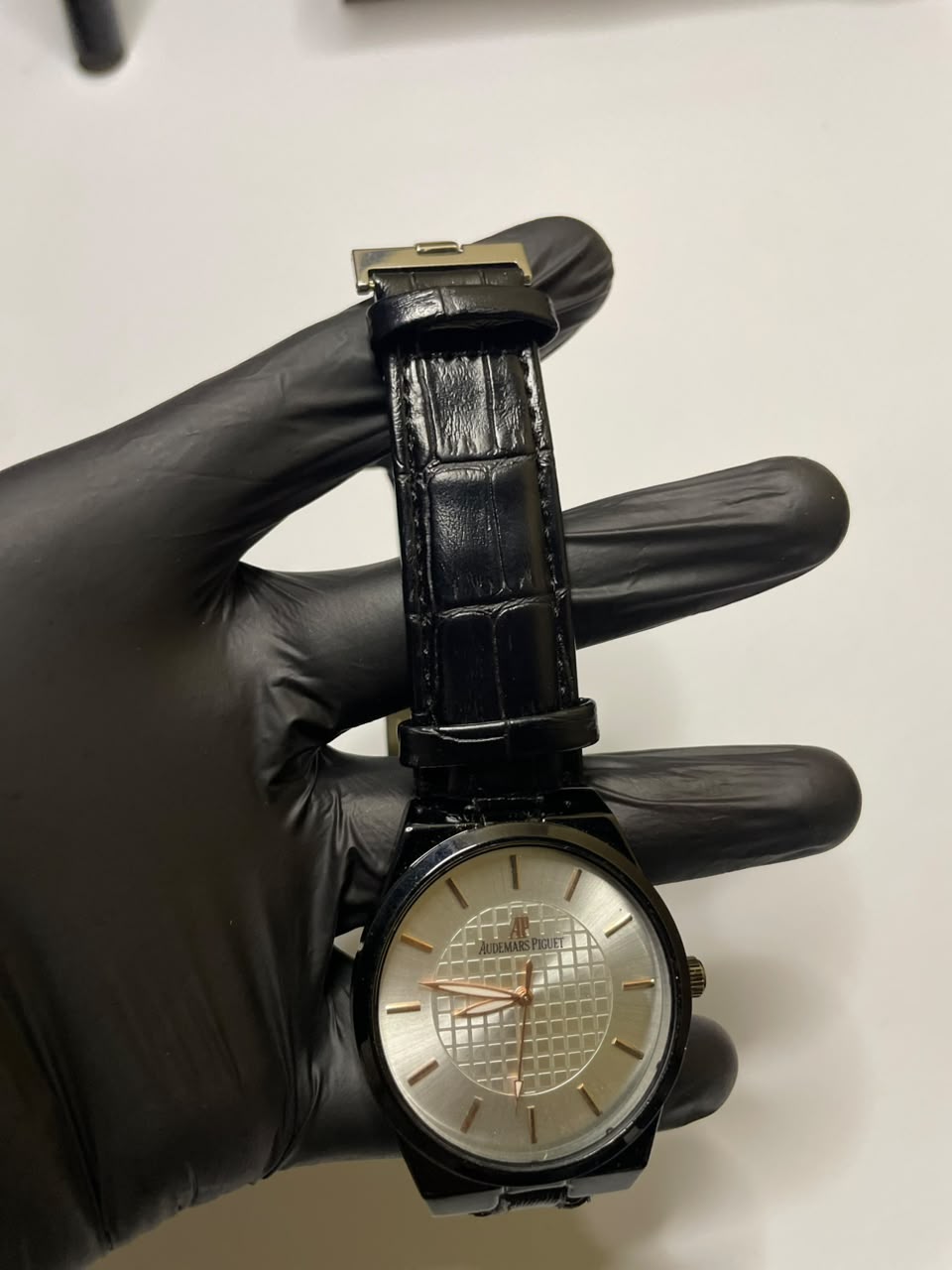 Men's Luxury Analog Watch – Silver Dial, Black Leather Strap and Premium Formal Wristwatch