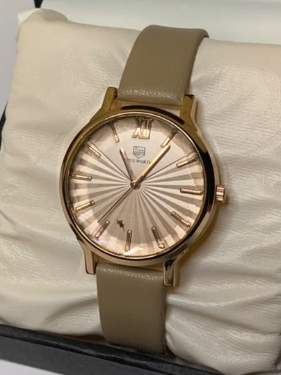 Classic Beige Leather Strap Wristwatch
